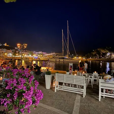Raphael Skiathos Living-Venetia Exterior photo
