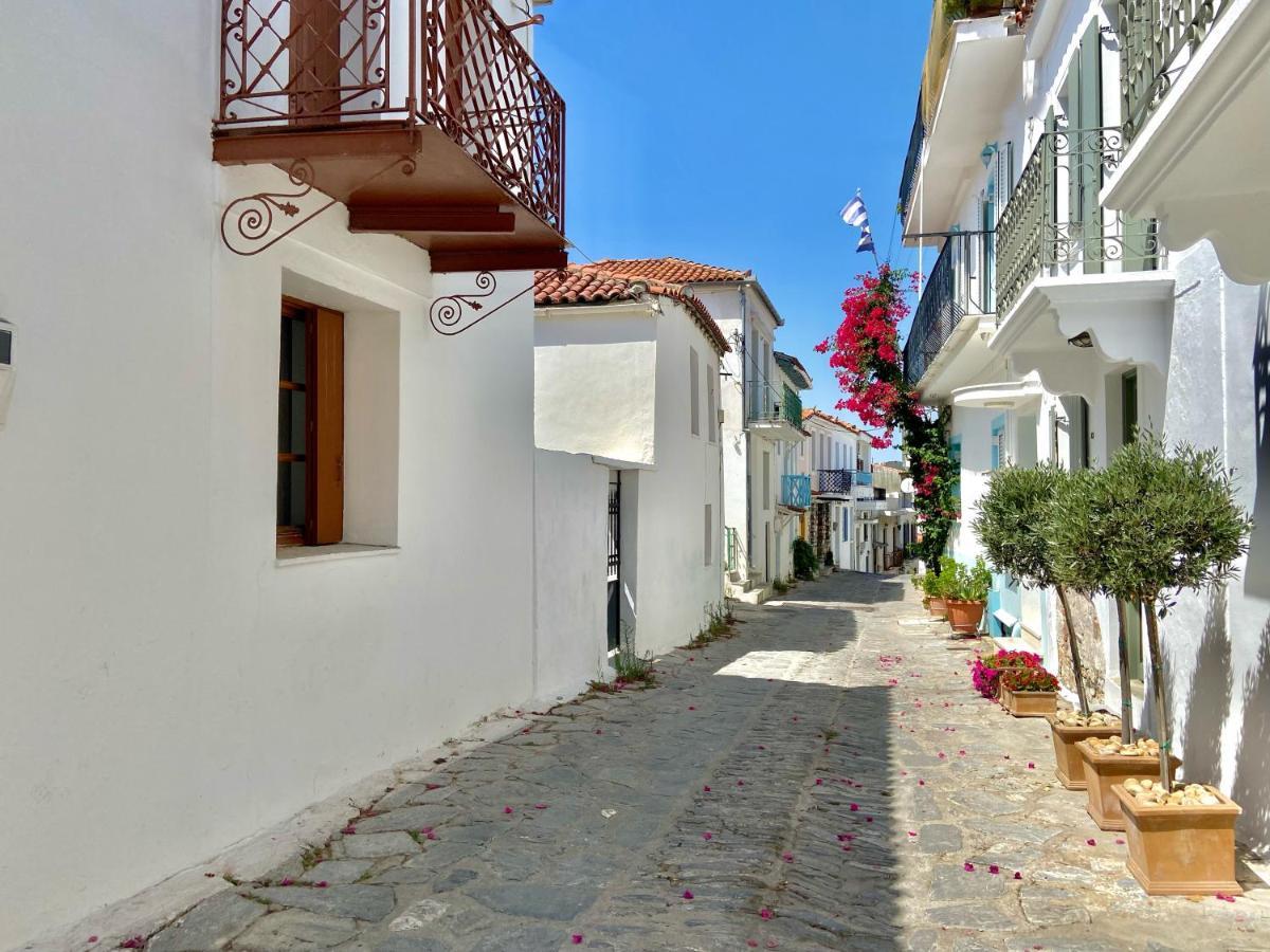Raphael Living-venetia * Skiathos Town
